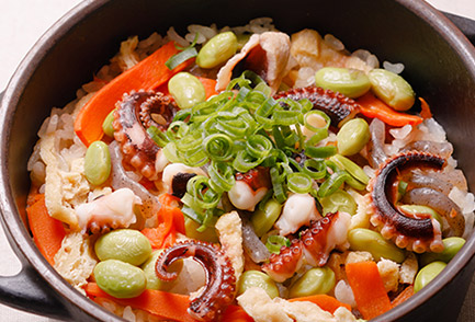 蛸と枝豆の炊き込みご飯の写真