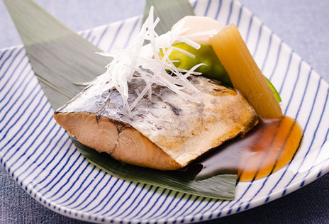 鰆の生姜餡かけ