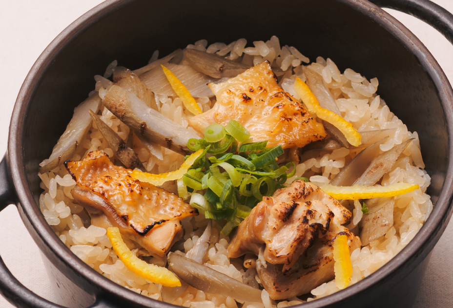 柚子香る鶏と牛蒡の炊き込みご飯