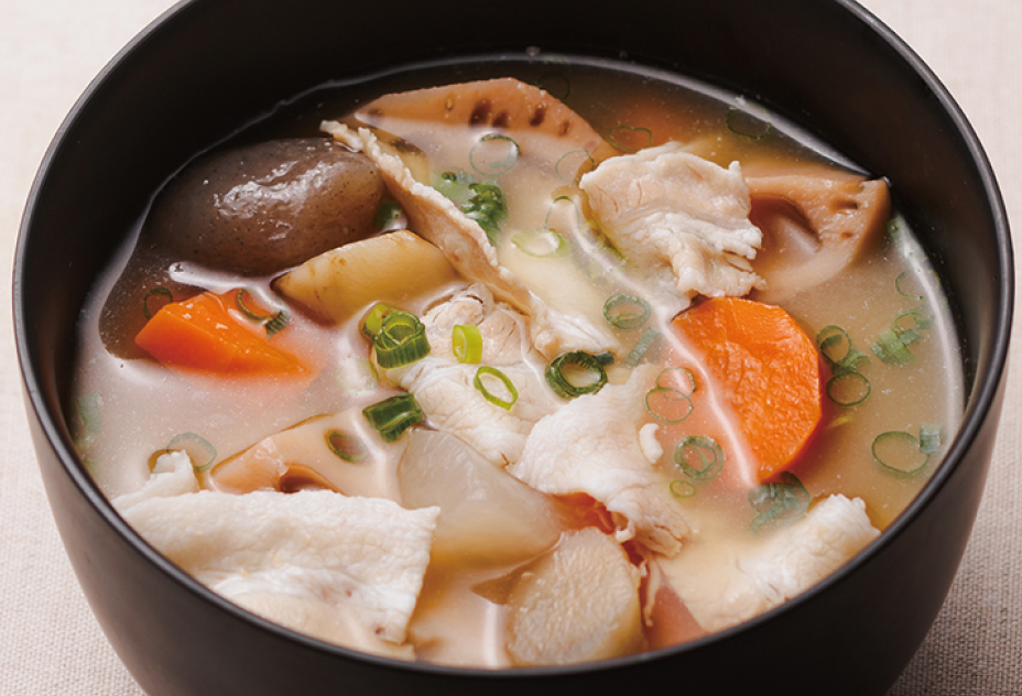 生姜をきかせた根菜たっぷりの豚汁