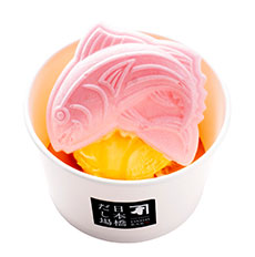 みたらし餡かけアイスクリーム ～かつおもなかのせ～