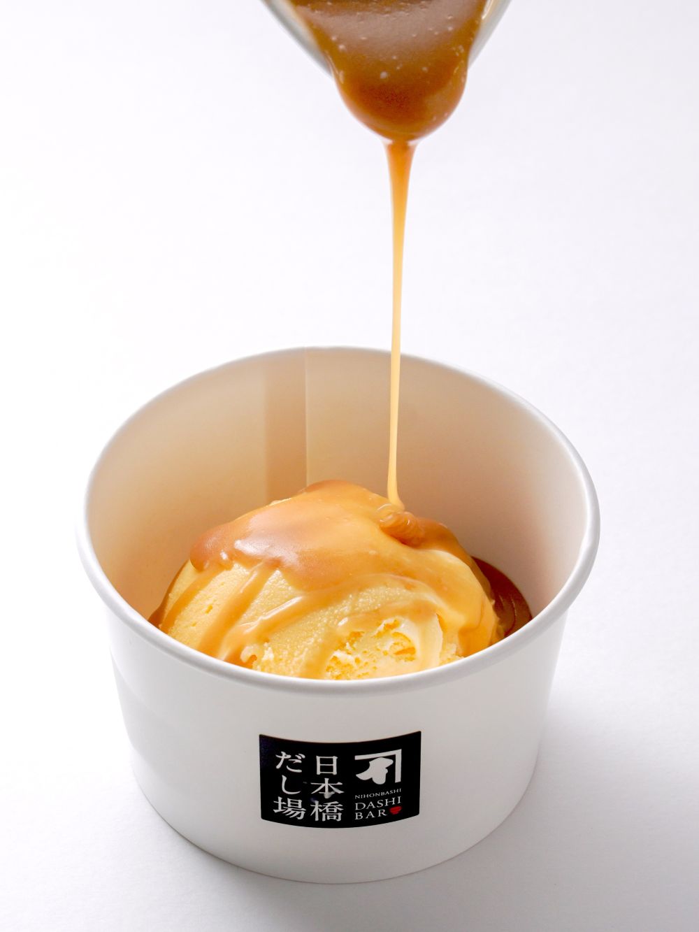 2026_07_つゆの素キャラメルソースがけアイスクリーム2.jpg