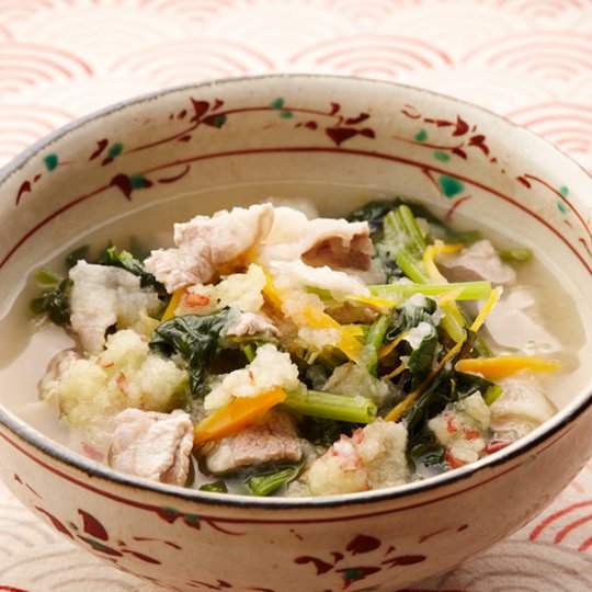 豚肉とほうれん草のりんごみぞれ煮（白だし使用）の写真