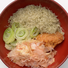 かちゅー湯(とろろ昆布)の写真