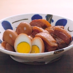 つゆの素で味しみ！豚の角煮