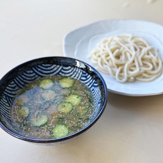 冷汁うどん (濃い味だし使用)の写真