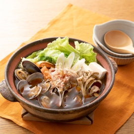 あとのせ鰹節が香るあさりの旨み醤油鍋