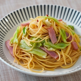 春キャベツの和風パスタ（つゆの素使用）の写真